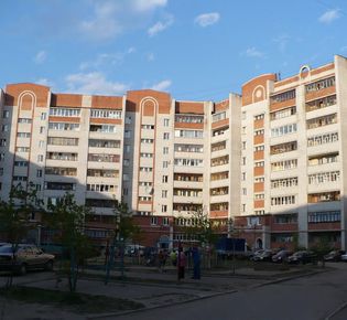 Многоквартирный жилой дом  ул. Лазарева
